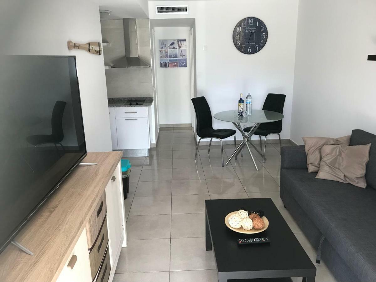 קורלחו Nice And Sunny Apartment מראה חיצוני תמונה