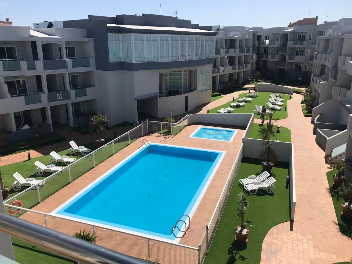 קורלחו Nice And Sunny Apartment מראה חיצוני תמונה