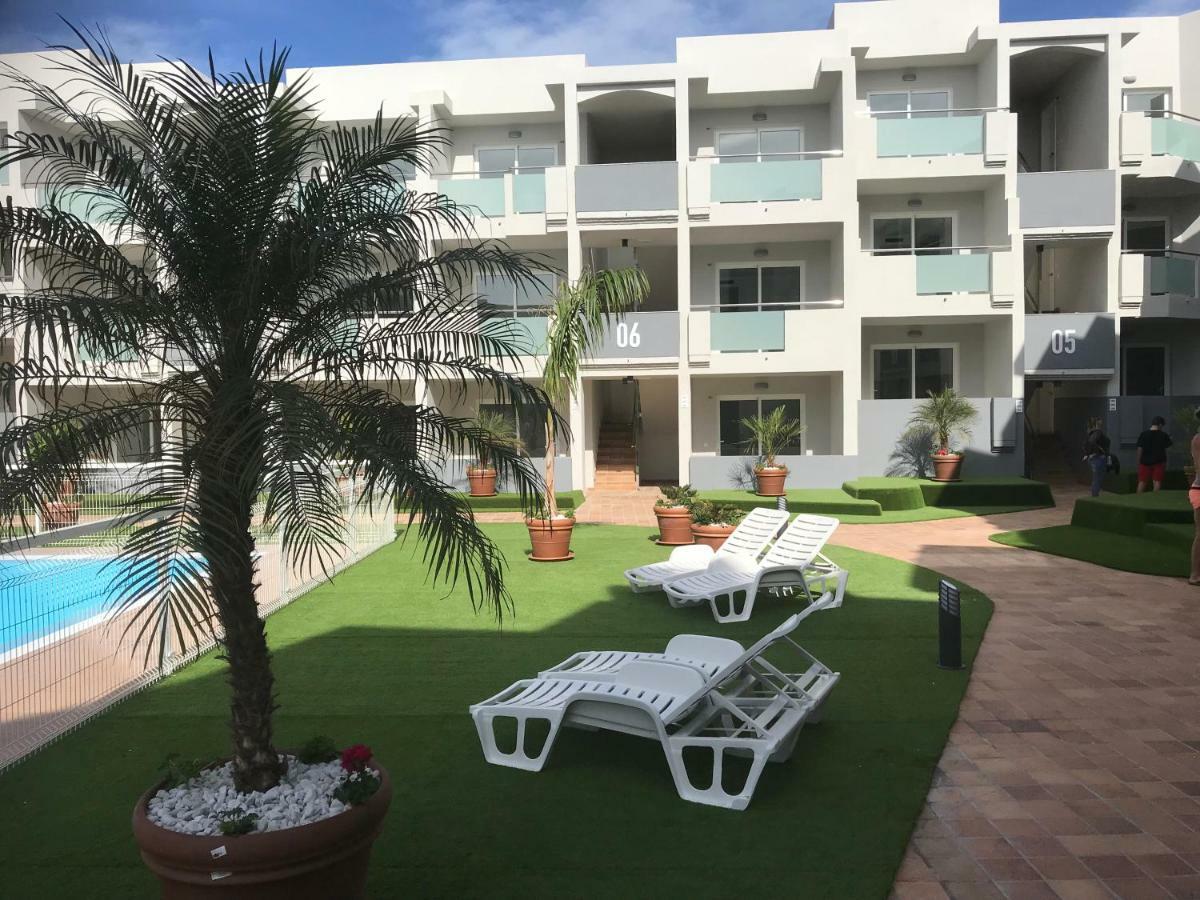 קורלחו Nice And Sunny Apartment מראה חיצוני תמונה